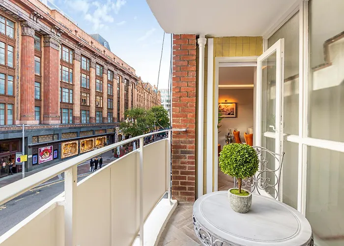 Luxury 2 Bed Apartment In Knightsbridge London Opposite Harrods