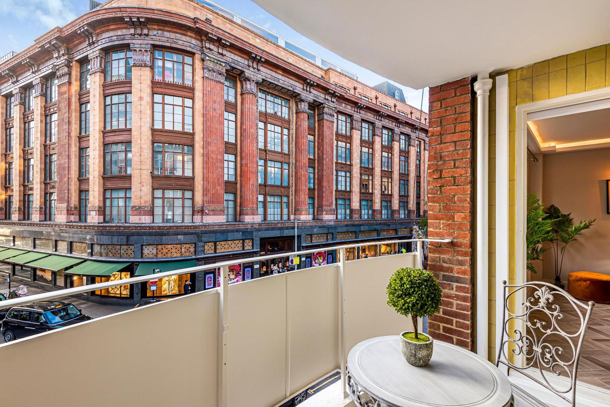 Luxury 2 Bed In Knightsbridge Opposite Harrods Appartement Londres